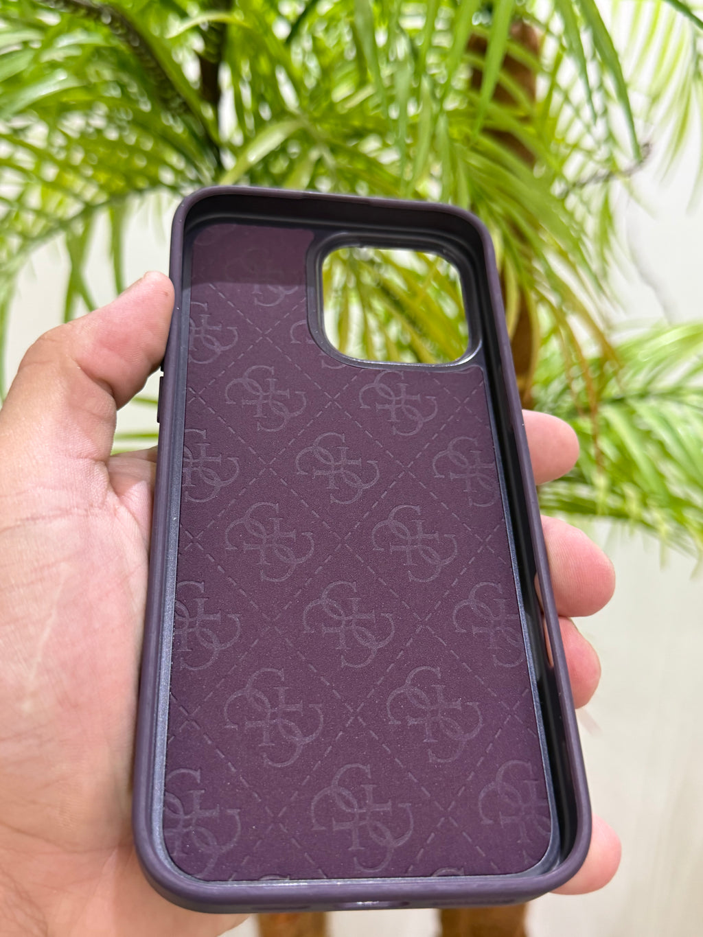 Guess 🌸🌸 (Copie)