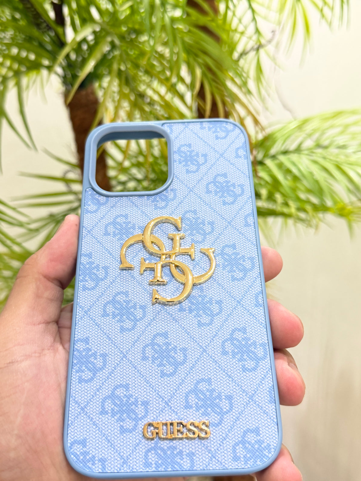Guess 🌸🌸 (Copie)