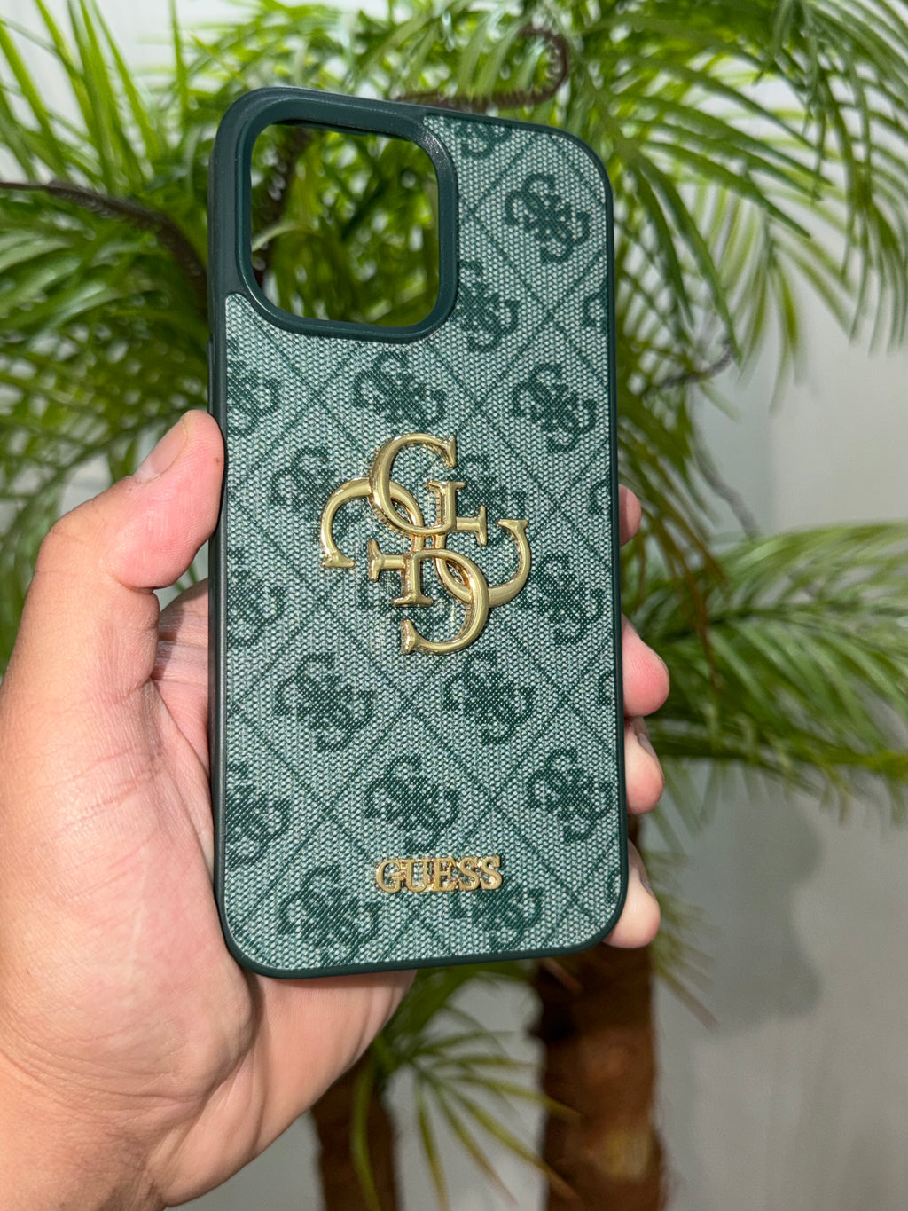 Guess 🌸🌸 (Copie)