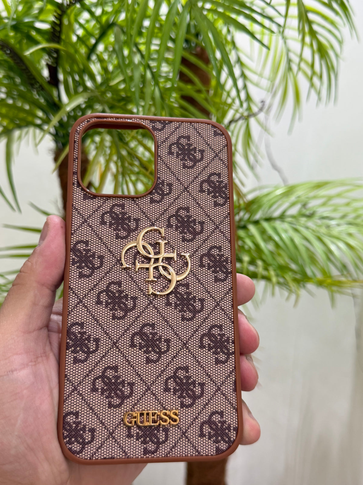 Guess 🌸🌸 (Copie)
