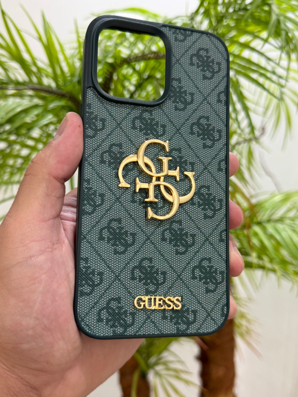 Guess 🌸🌸 (Copie)