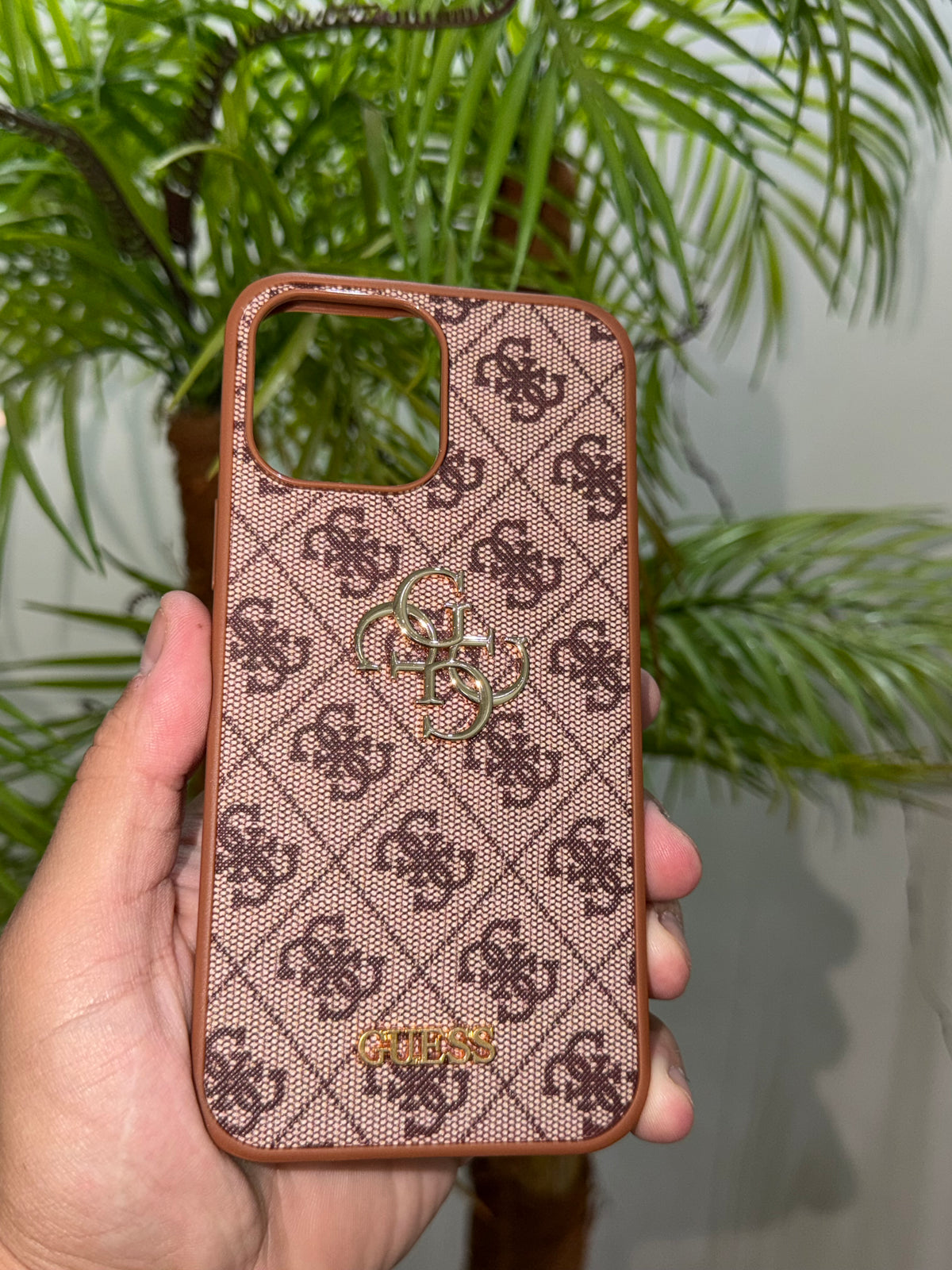 Guess 🌸🌸 (Copie)
