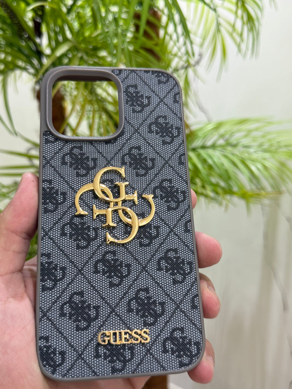 Guess 🌸🌸 (Copie)
